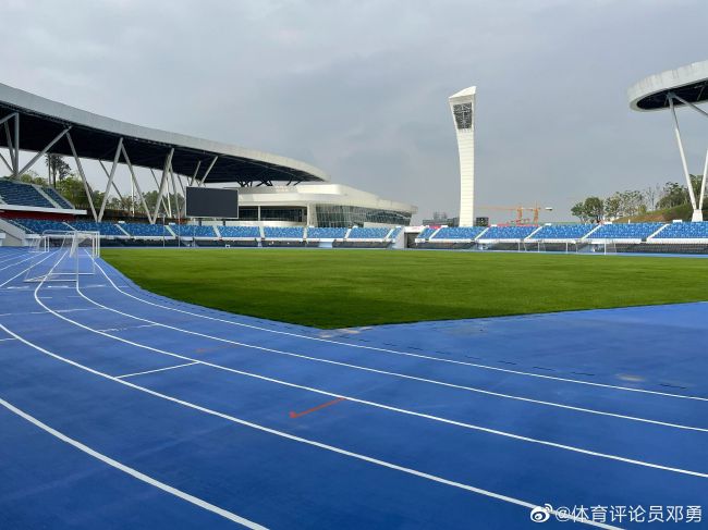 首部足球题材励志电影，填补市场空白首场放映被赞;惊艳度爆表 国内影迷满屏期待难掩兴奋首场放映结束后，不少影评人在社交网络上分享自己的激动心情